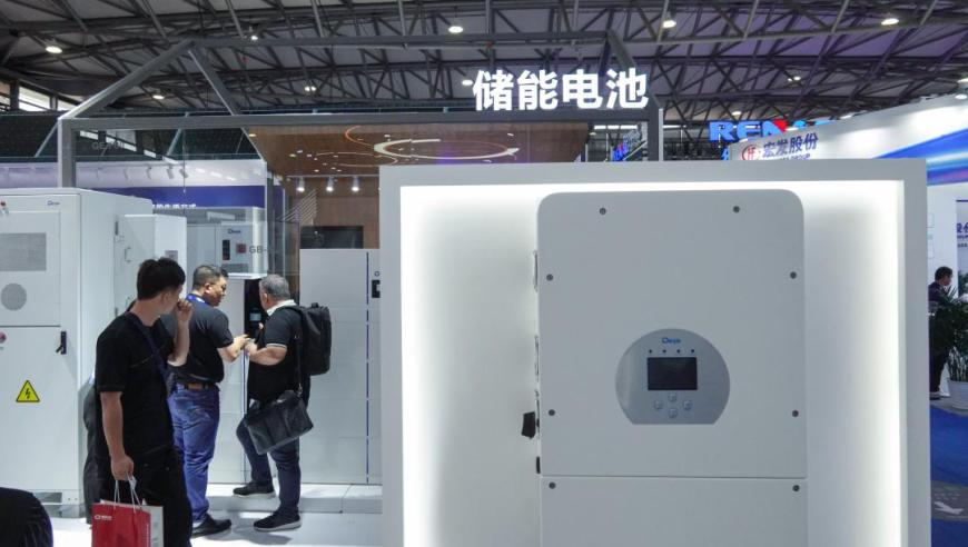 李现分享自己拍的赵丽颖,澳门2025管家婆免费资料查询,确保成语解释落实的问题_内测版V3.28